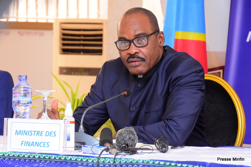 Asphyxie de l’économie congolaise, affaire FMI et dossier des indemnités de sortie des membres des Cabinets du Gouvernement Ilunkamba : Ce qu’a fait Nicolas Kazadi !