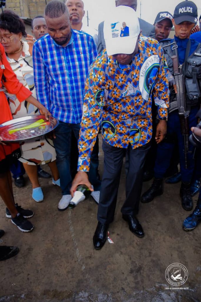 Kinshasa : le Secrétaire Général Augustin Kabuya  inaugure plusieurs passerelles dans la commune de Kinsenso