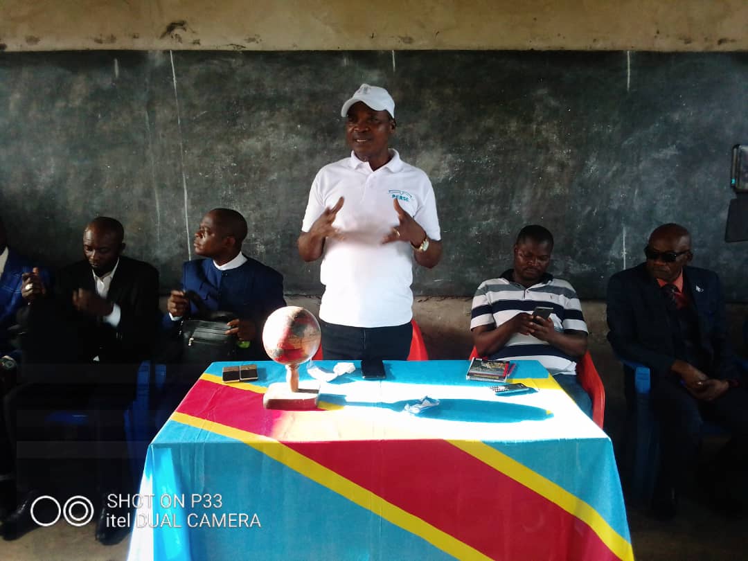 EPST/KASAÏ2: Le Ministre provincial en charge de l’enseignement, tourisme et promotion culturelle en visite sur l’état de lieux dans la Sous division de l’EPST de Kakenge