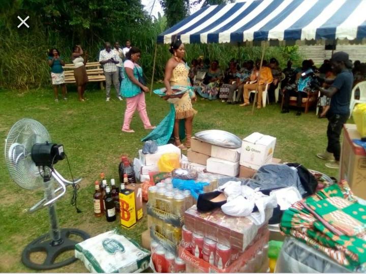 RDC/Société : Aux allures d’une « commercialisation », les jeunes fustigent l’attitude des parents qui exagèrent avec la liste des biens (facture de la dot)!