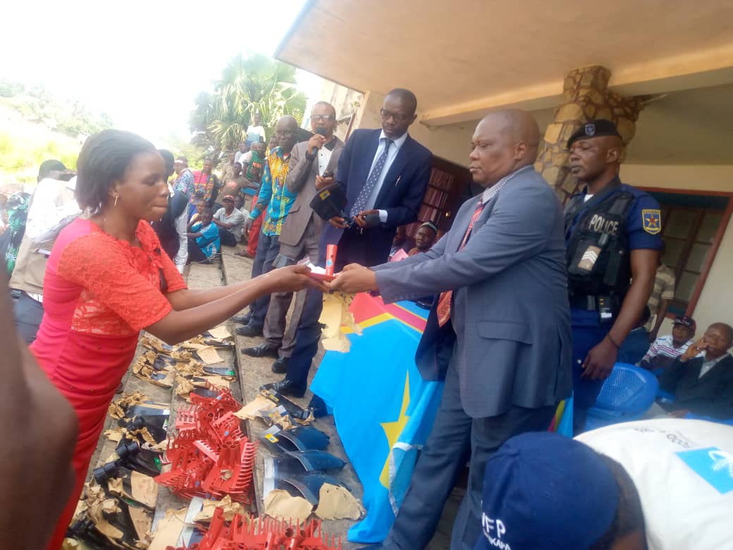 Kasaï: Le Ministre Provincial de l’Agriculture, Pêche et Élevage lance officiellement la campagne agricole exercice 2022 à Mweka