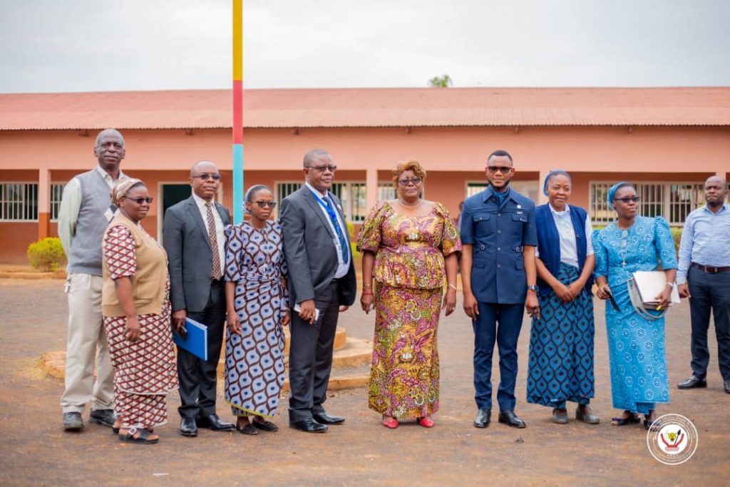 EPST : la Secrétaire générale Christine Nepa Nepa s’engage à trouver solution aux problèmes du C.S  Marie Auxiliatrice de Lubumbashi