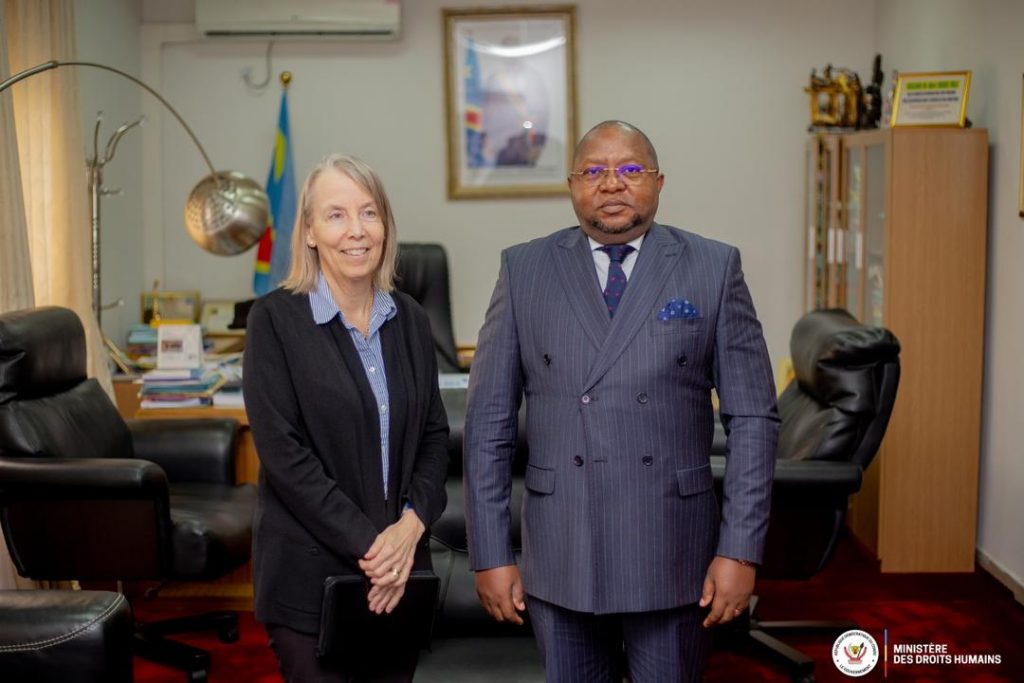 RDC: La question de la justice transitionnelle au menu des échanges entre Albert-Fabrice Puela et l’Ambassadeur des États-Unis d Amérique en RDC