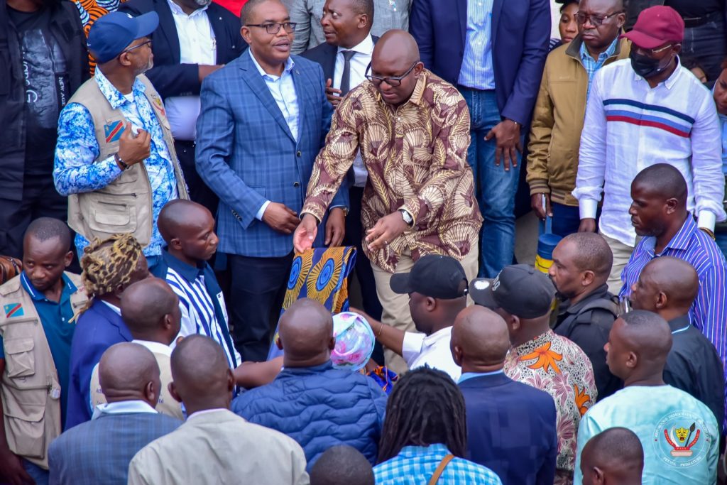 Sama Lukonde réconfort  la population sinistrée de Kalehe