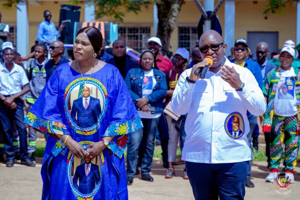 En séjour à Kolwezi dans le Lualaba, le Premier Ministre Jean-Michel Sama Lukonde effectue une descente à l’établissement scolaire de Mutoshi incendié récemment