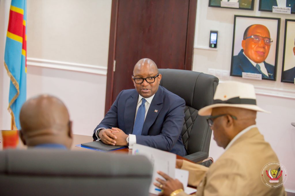 Appui de l’État congolais aux sinistrés de Tanganyika : Sama Lukonde et le caucus des sénateurs élus du Tanganyika, avec le Ministre des Affaires sociales , des Actions humanitaires et de la Solidarité nationale travaillent pour une intervention immédiate.
