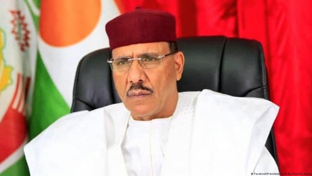Niger : la Cour d’Etat lève l’immunité du Président déchu, Mohamed Bazoum