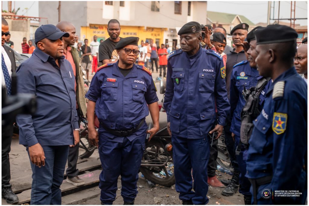 Réforme de la police en RDC : le VPM Jacquemin Shabani cible le camp Lufungula
