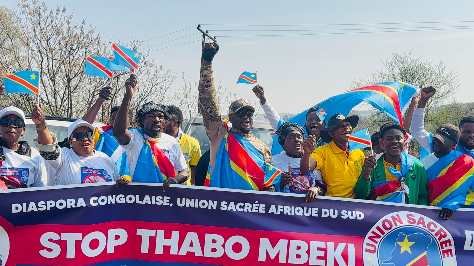 De Johannesburg à la brousse : le sit-in héroïque du Rév. Thomas Kamwend, président-coordonnateur de l’Union sacrée de la Nation Afrique du Sud 