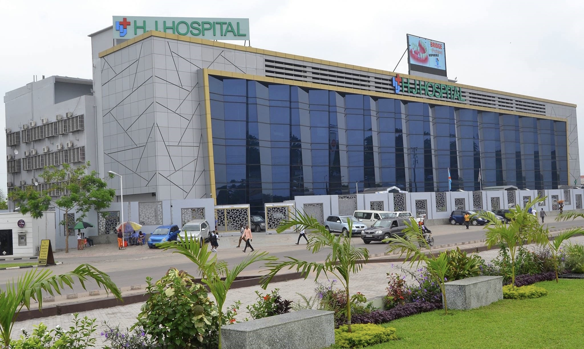 Kinshasa : deux services d’urgence suspendus après un décès controversé