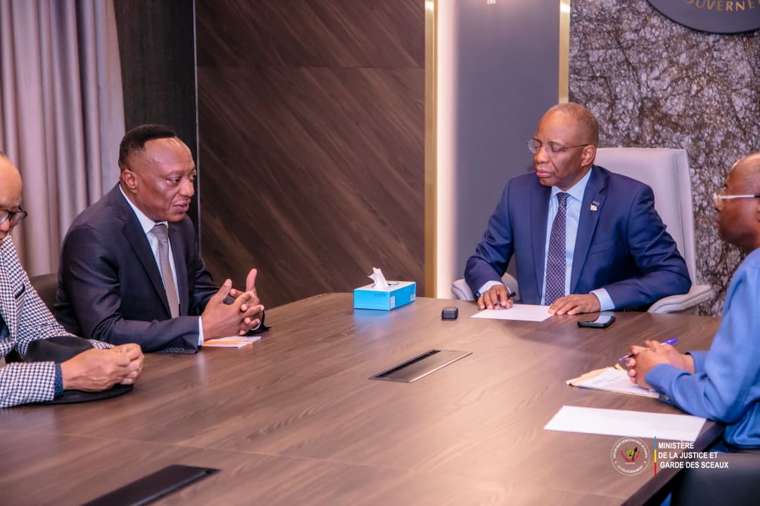 Rémunération des juges consulaires : Guillaume Ngefa, MinEtat de la Justice, réaffirme la détermination du Gouvernement à restaurer la dignité et les droits de tous les acteurs du secteur judiciaire