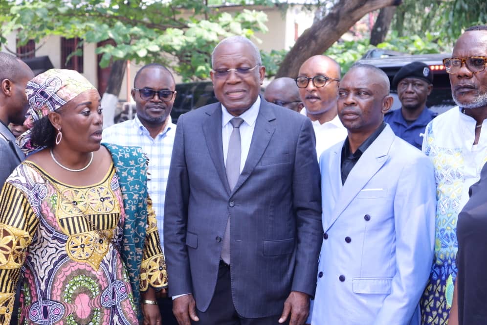 Engagé dans la vision du Président Félix-Antoine Tshisekedi de faire des millionnaires congolais :Le Dg de l’ANADEC, Professeur Godefroy Kizaba à l’écoute des entrepreneurs de l’ONG l’Union fait la force