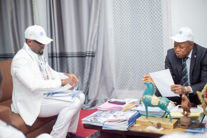 RDC – Le Révérend Pasteur Thomas Kamwend à Kinshasa pour la présentation du bureau de coordination de l’Union Sacrée Afrique du Sud et Australe