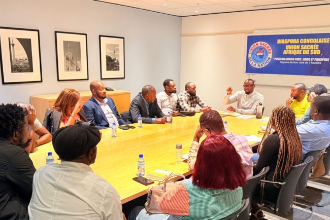 Union Sacrée Afrique du Sud : Le Révérend Thomas Kamwend prépare l’arrivée du Professeur André Mbata prévue le 8 novembre