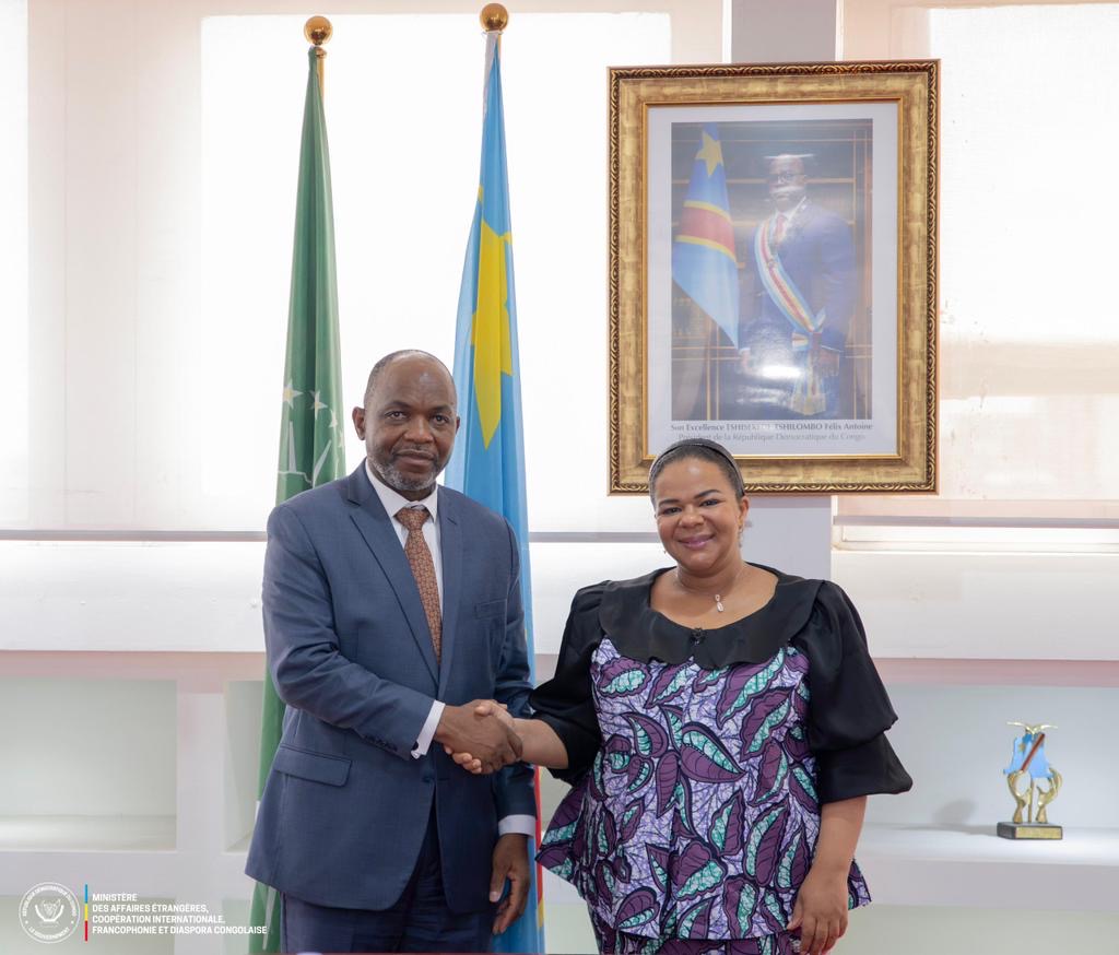 Kinshasa : La Ministre d’État Thérèse Kayikwamba Wagner et le Directeur régional d’ONU-Femmes discutent de la mise en œuvre et du renforcement des actions en faveur de l’égalité de genre en RDC