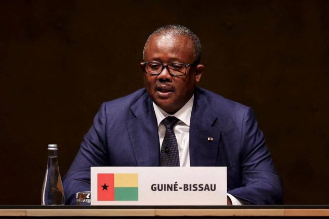 Coup d’État éclair en Guinée-Bissau : Embaló Sissoco renversé et arrêté