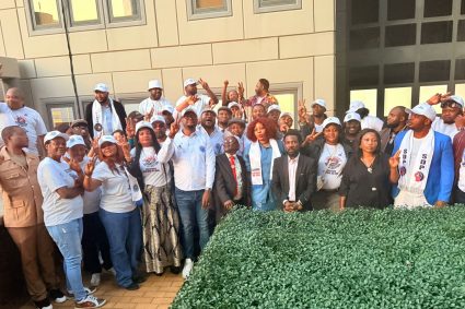 Union Sacrée Afrique du Sud : le Révérend Thomas Kamwend remercie les membres de la coordination après une rencontre réussie