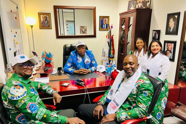 Afrique du Sud : Après l’installation du bureau de coordination, le Professeur André Mbata visite le luxueux QG de l’Union Sacrée à Sandton, un cadeau offert au Président Félix Tshisekedi par le Secrétaire Exécutif, le Rév. Thomas Kamwend