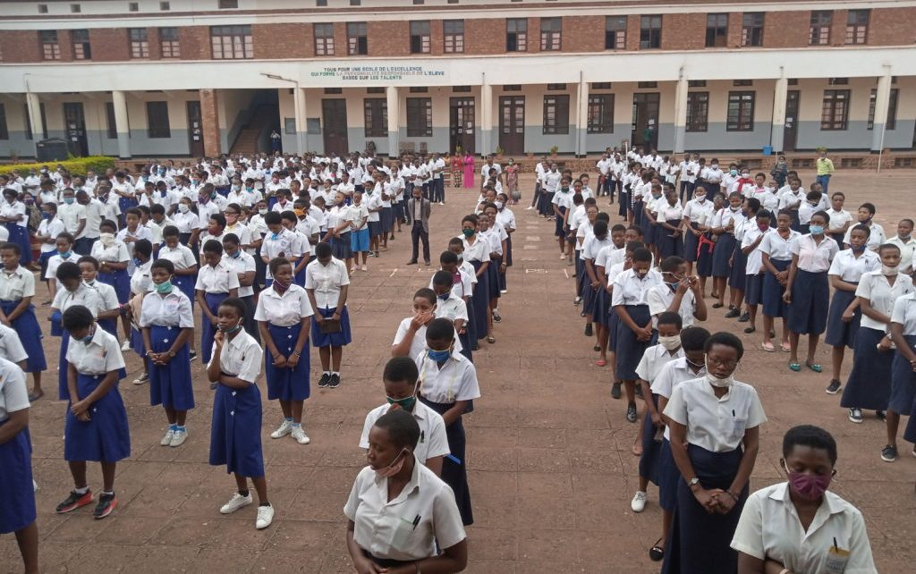 RDC – Éducation : L’anglais bientôt épreuve orale obligatoire à l’Examen d’État dès 2026