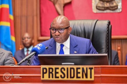 Sénat-RDC : L’appréciation du franc congolais face au dollar examinée lors d’une récente plénière