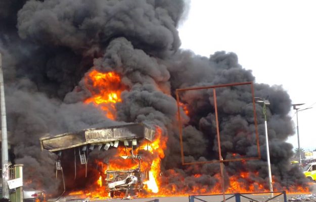 Kinshasa : Une station service prend feu à Masina et provoque des dégâts matériels