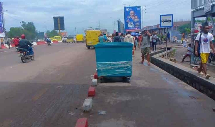 Kinshasa : L’incivisme des populations plombe les efforts de gestion des ordures [Tribune d&rsquo;Édouard Tshiama]