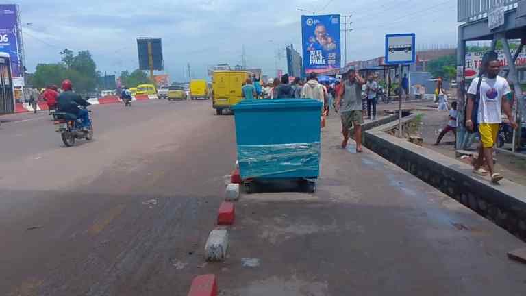 Kinshasa : L’incivisme des populations plombe les efforts de gestion des ordures [Tribune d&rsquo;Édouard Tshiama]