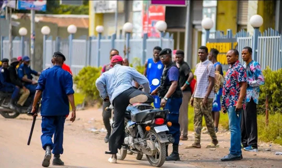 Kinshasa : Pas de contrôle spécifique des Motocyclistes (Communiqué provincial)