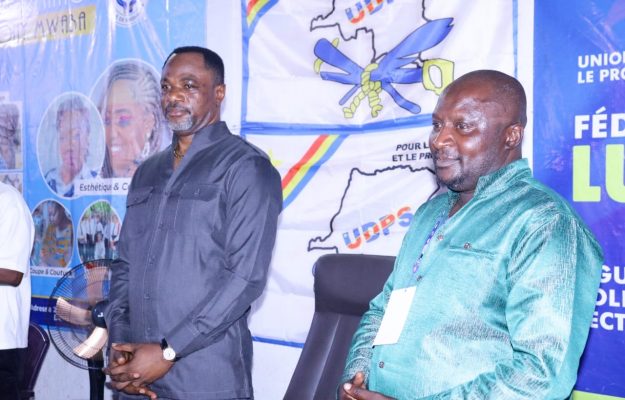 Journée Internationale de la défense des droits de la femme: le professeur Tony Mwaba communie avec les femmes de sa circonscription électorale