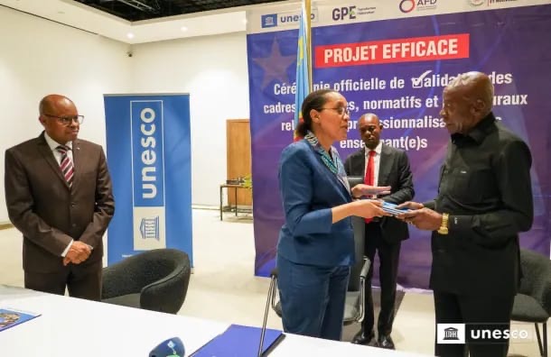 Révolution Pédagogique : les Cadres pour la Professionnalisation des Enseignants Validés