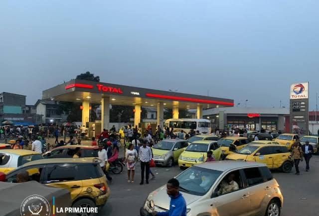 Guerre au Moyen-Orient : marchés pétroliers en décadence et pouvoir d&rsquo;achat en RDC impacté