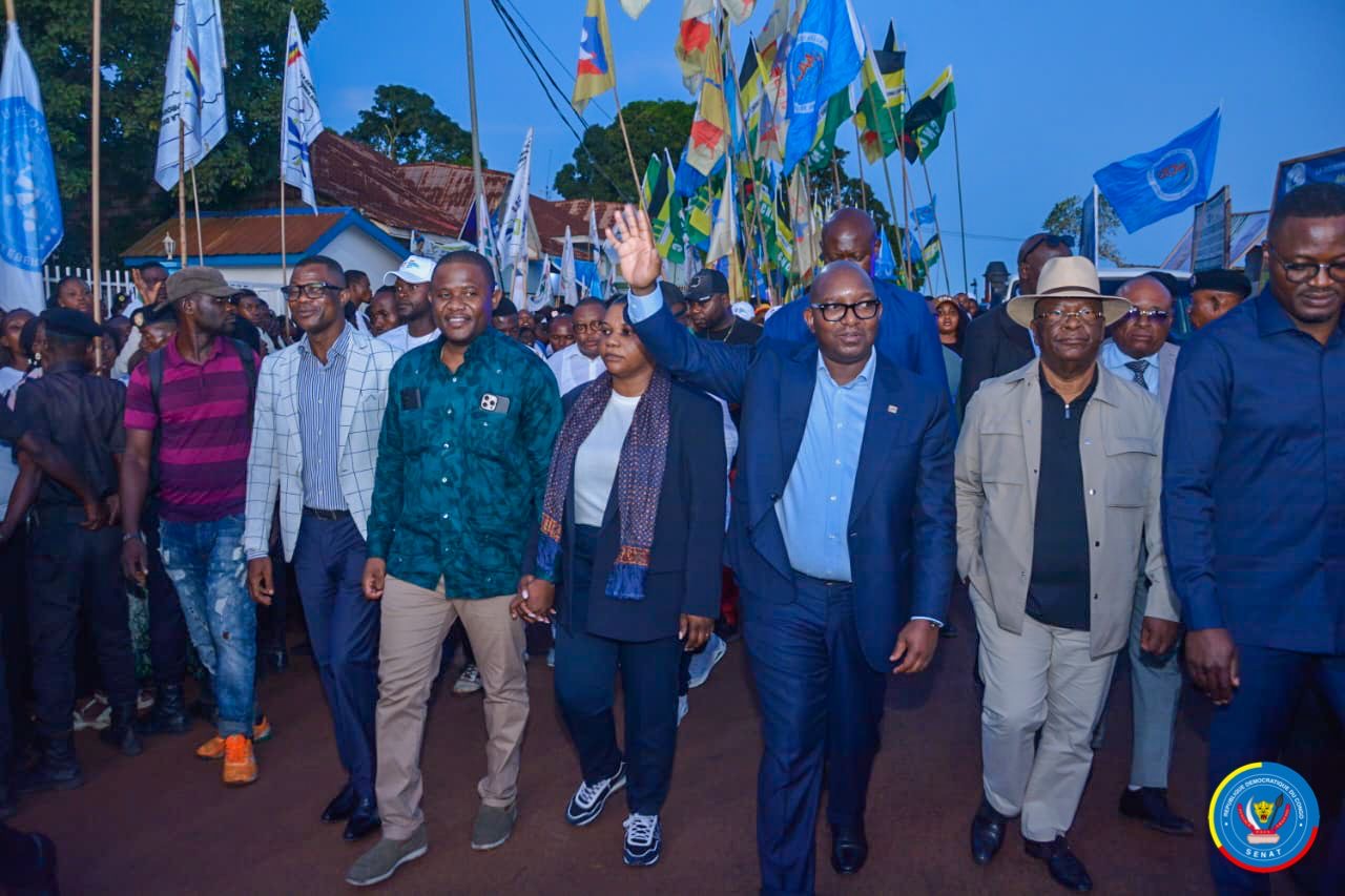 Sama Lukonde à Bandundu-ville pour la 13ᵉ Conférence des gouverneurs, un rendez-vous stratégique pour le développement des provinces