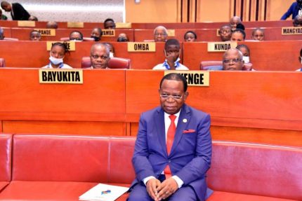 SÉNAT : BAHATI LUKWEBO QUITTE AVANT LA CHUTE — UNE DÉMISSION SOUS PRESSION POLITIQUE