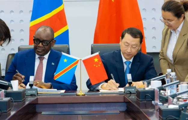 Coopération Chine–RDC : signature à Beijing d’un accord stratégique sur les ressources minérales