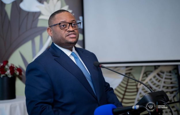 Plan d’actions du GAFI : Doudou Fwamba consolide les avancées vers la sortie de la liste grise