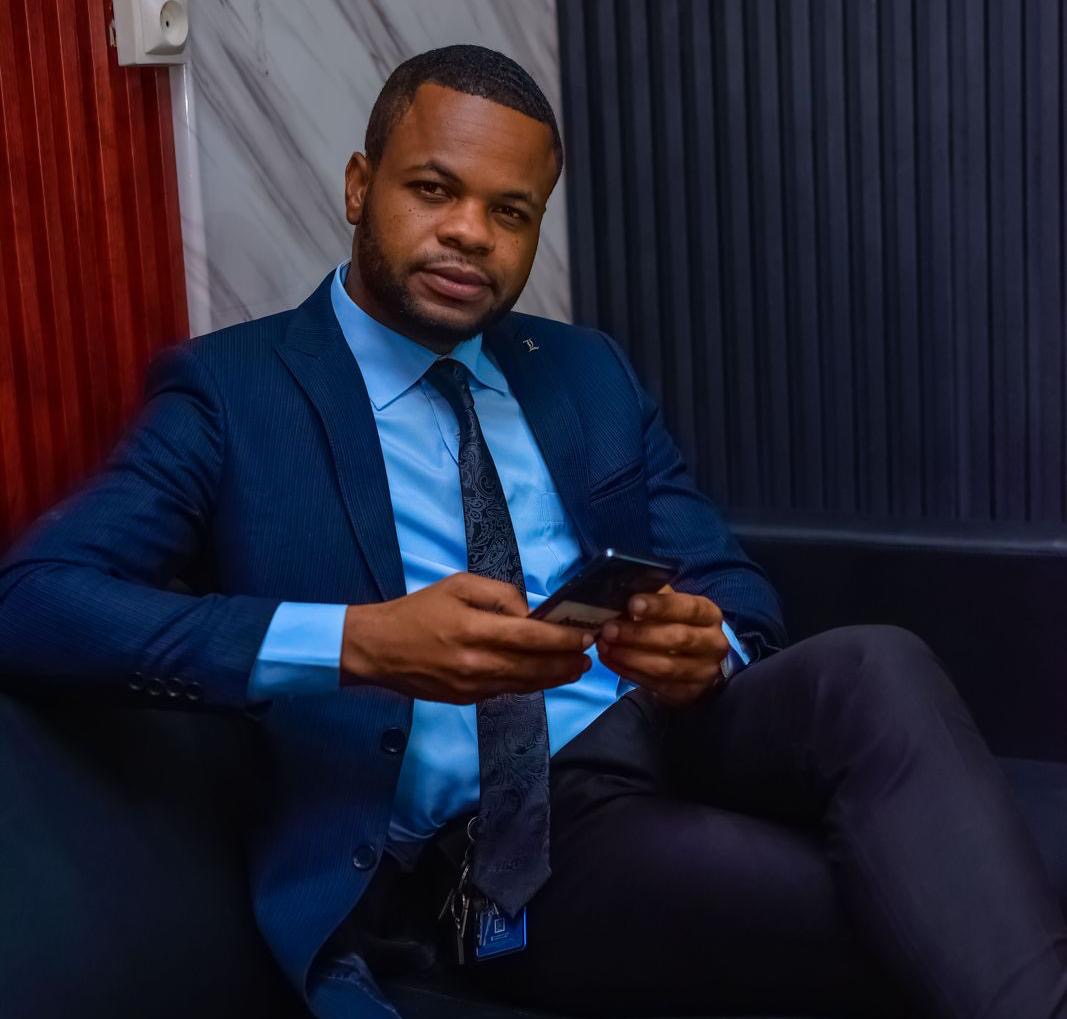 Politique : l&rsquo;Assemblée Provinciale de Kinshasa dans l&rsquo;ombre de l&rsquo;exécutif provincial [Tribune du Journaliste Jude Kalombo]