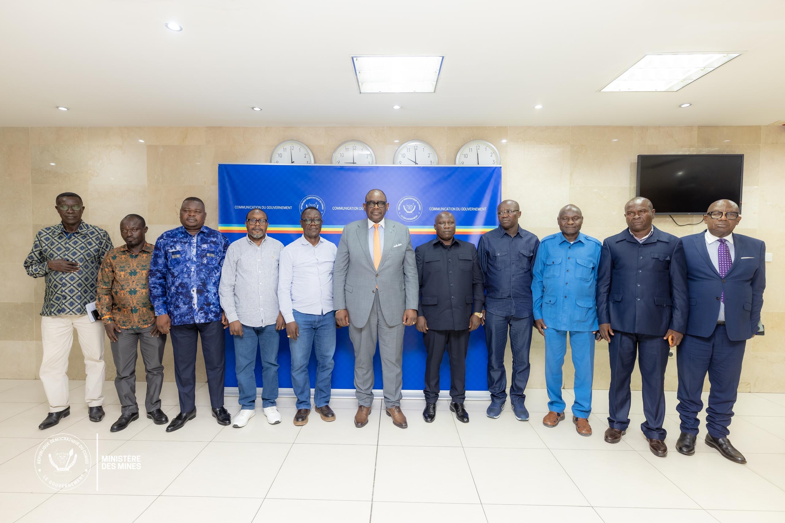 Lutte contre l’exploitation illicite : les préoccupations d’Aru au cœur des échanges avec le Ministre des Mines, Louis Watum Kabamba