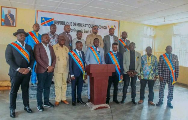 Sud-Kivu : des députés provinciaux maintiennent la motion de censure contre le gouverneur Purusi et appellent à sa démission