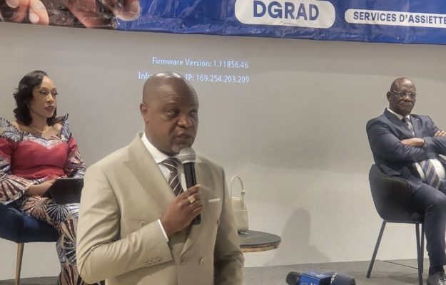 Mobilisation accrue des recettes non fiscales : Me Etienne Utshudi signe des protocoles d’accord avec les services d’assiette