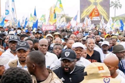MANIFESTATION DU 12 JUIN : LE GOUVERNEMENT CONDAMNE LES VIOLENCES ET ANNONCE DES ENQUÊTES