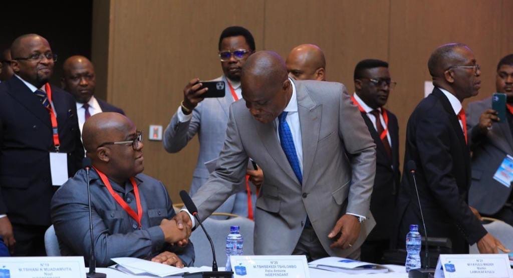 Marches reportées, dialogue annoncé : et si le peuple congolais cessait d&rsquo;être le simple figurant de la politique ? [ Analyse ]