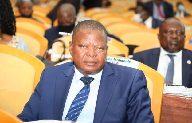 Réforme constitutionnelle en RDC : Simon Mulamba appelle à un débat responsable autour de la loi référendaire