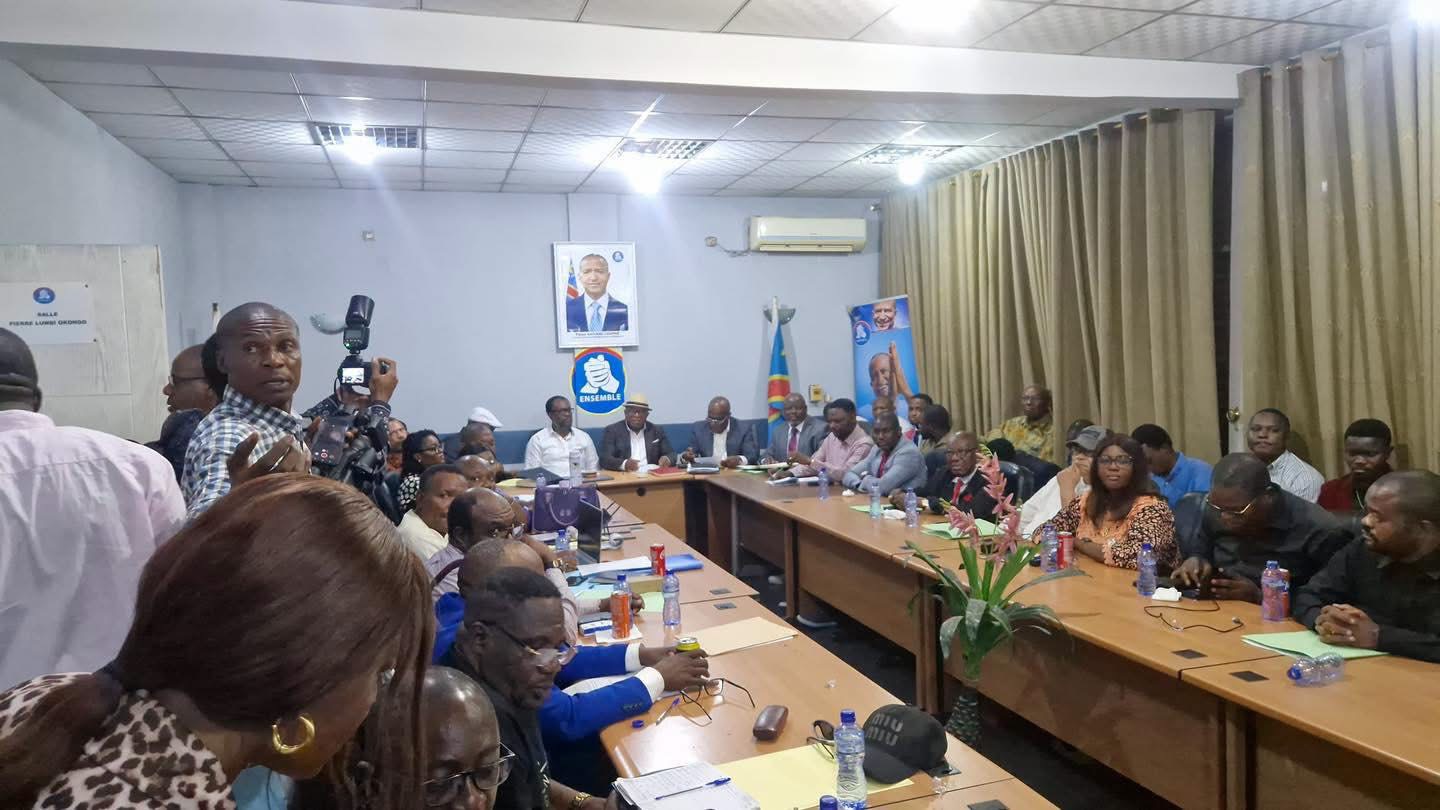 Arrêt de la Cour constitutionnelle : entre contestation de l&rsquo;opposition et soutien du pouvoir, la RDC à l&rsquo;épreuve de l&rsquo;unité nationale