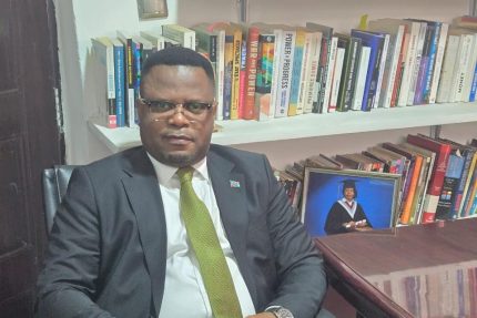 Un an après l&rsquo;accord de Washington : le professeur Silas Mimile Makangu dresse un bilan mitigé et appelle à des actes concrets