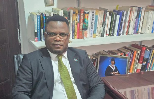 Un an après l&rsquo;accord de Washington : le professeur Silas Mimile Makangu dresse un bilan mitigé et appelle à des actes concrets
