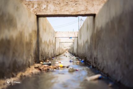 Kinshasa : caniveaux ouverts, routes sans garde-fous… Jusqu&rsquo;à quand les infrastructures continueront-elles d&rsquo;exposer des vies ?