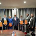 Quatre entreprises chargées de réhabiliter, moderniser et construire 13 infrastructures aéroportuaires en RDC, avec des livraisons attendues fin 2028