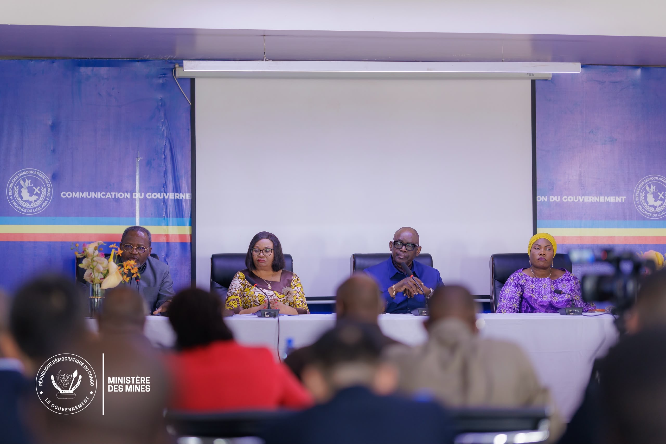 LUALABA : Louis Watum appelle les miniers industriels à renforcer la participation des Congolais au capital et à encadrer l’artisanat minier