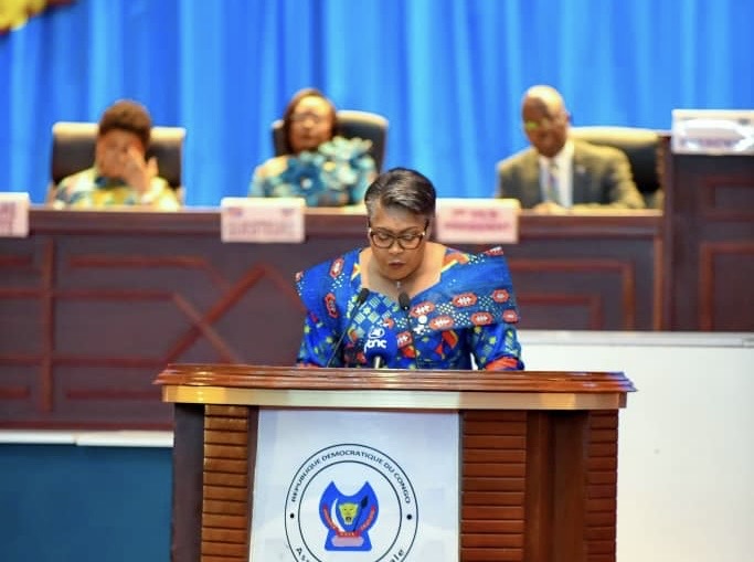 Budget 2027 : un projet de loi de finances de 56 390 milliards de francs congolais axé sur la sécurité, l’emploi et les services sociaux de base